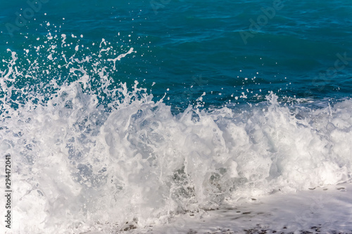 Wallpaper Mural wave on beach Torontodigital.ca