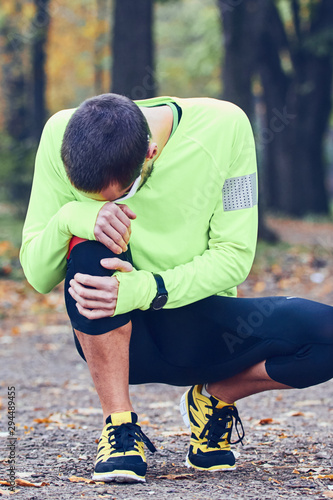 Jogging injury during exercise in the nature / outdoors.