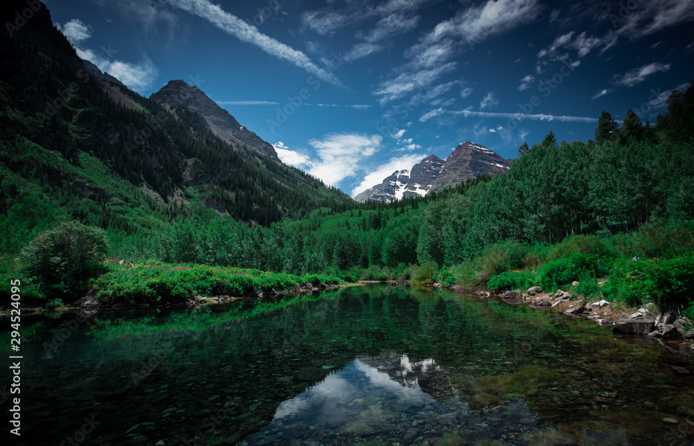 Pictures of the maroon bells in aspen colorado!