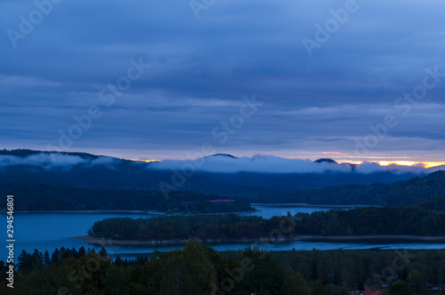 Fototapeta Naklejka Na Ścianę i Meble -  Wschód słońca Polańczyk - Bieszczady 