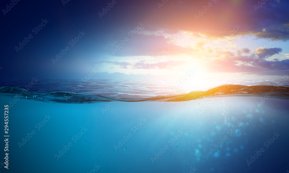 Fototapeta premium Water with air bubbles in sunlight