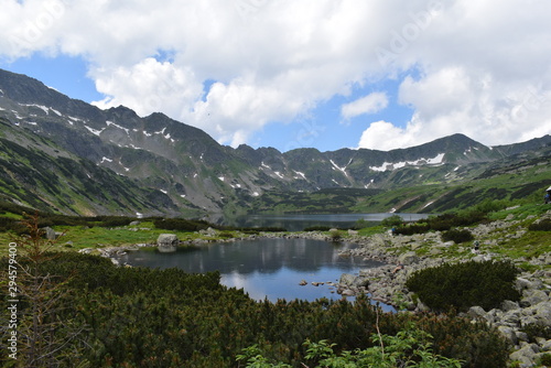 Fototapeta Naklejka Na Ścianę i Meble -  Breathtaking landscape - a lake in the tatra mountains
