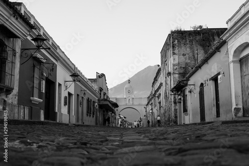 Gorgeous Guatemala - Day and night walking tour around the streets of UNESCO world heritage site Antigua - beautiful scenery, old buildings, preservation, sunrise, sunset, dusk, bright colours