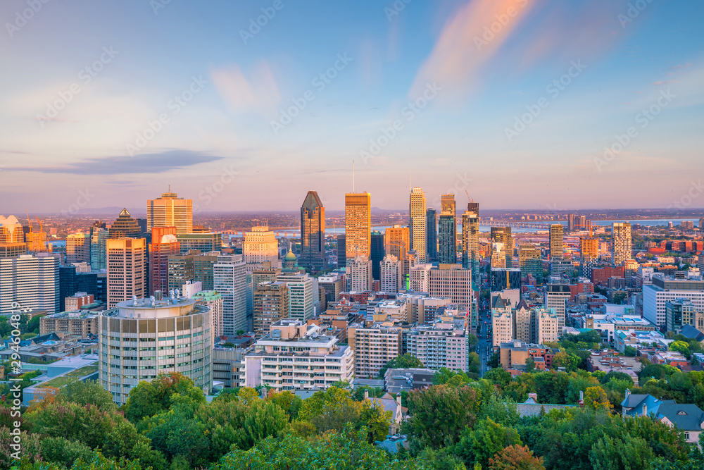 Fototapeta premium Montreal from top view at sunset in Canada