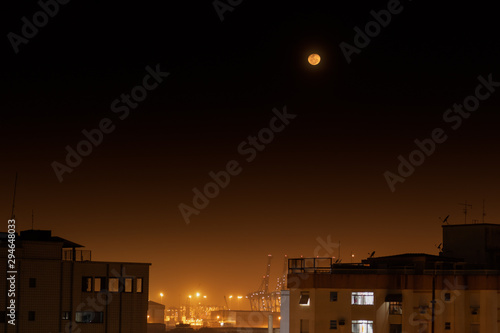 cidade noturna photo