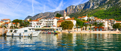 Fototapeta Naklejka Na Ścianę i Meble -  Scenic Adriatic coast of Croatia - picturesque Gradac village, popular tourist resort
