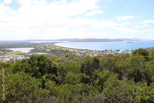 Fototapeta Naklejka Na Ścianę i Meble -  View from Apex Lookout to Albany City in Western Australia