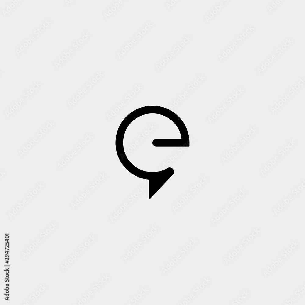 Fototapeta premium Letter E Chat Logo Template Vector Design