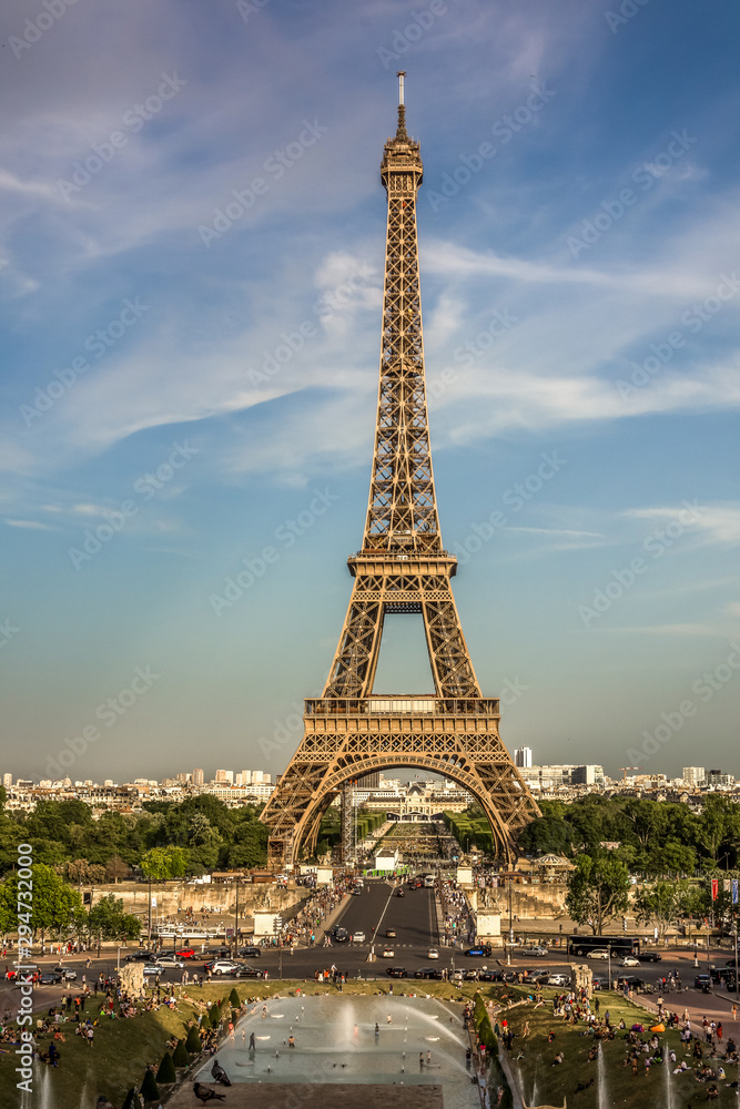 Eiffel Tower Paris France beautiful sunset scenic view tres beau Paris Tour famous landmark building 