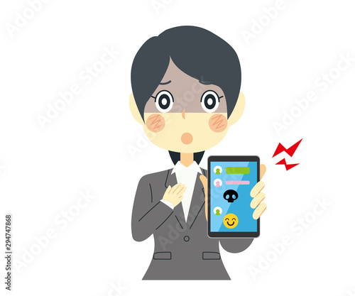 ネットいじめを受ける女性　ハラスメント