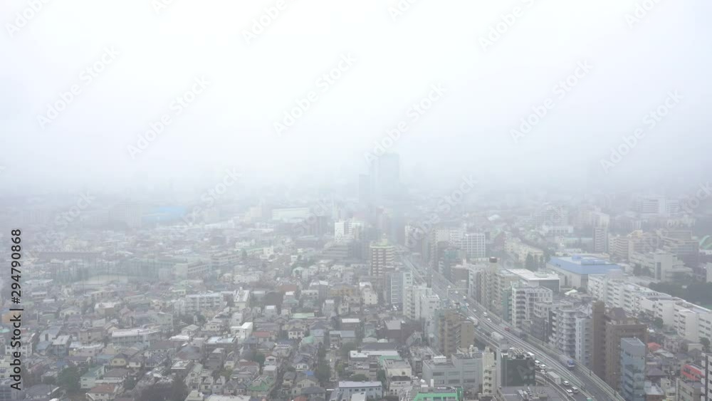 東京 雨天 東京 雨天