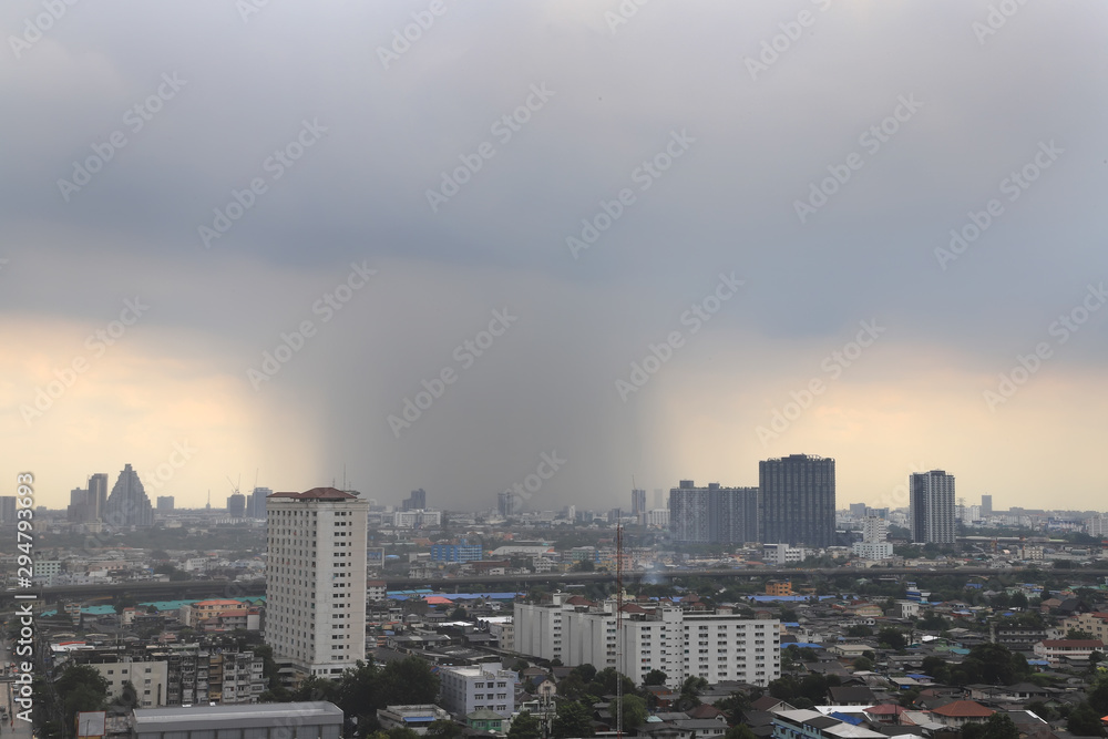 Obraz premium Top view of heavy rainy clouds over city of Bangkok, Thailand