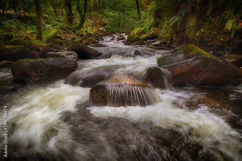 Quadro em tela The gushing river at Melincourt Brook in Resolven, South Wales, UK