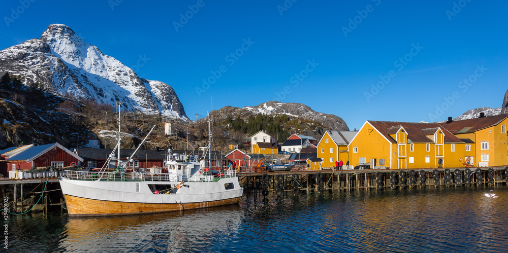 Obraz premium Hafen von Nusfjord auf den Lofoten