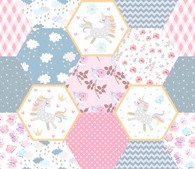 Fototapete Einhornmuster Märchenhaftes Einhorn Patchwork Kindermuster  © Happy Dragon