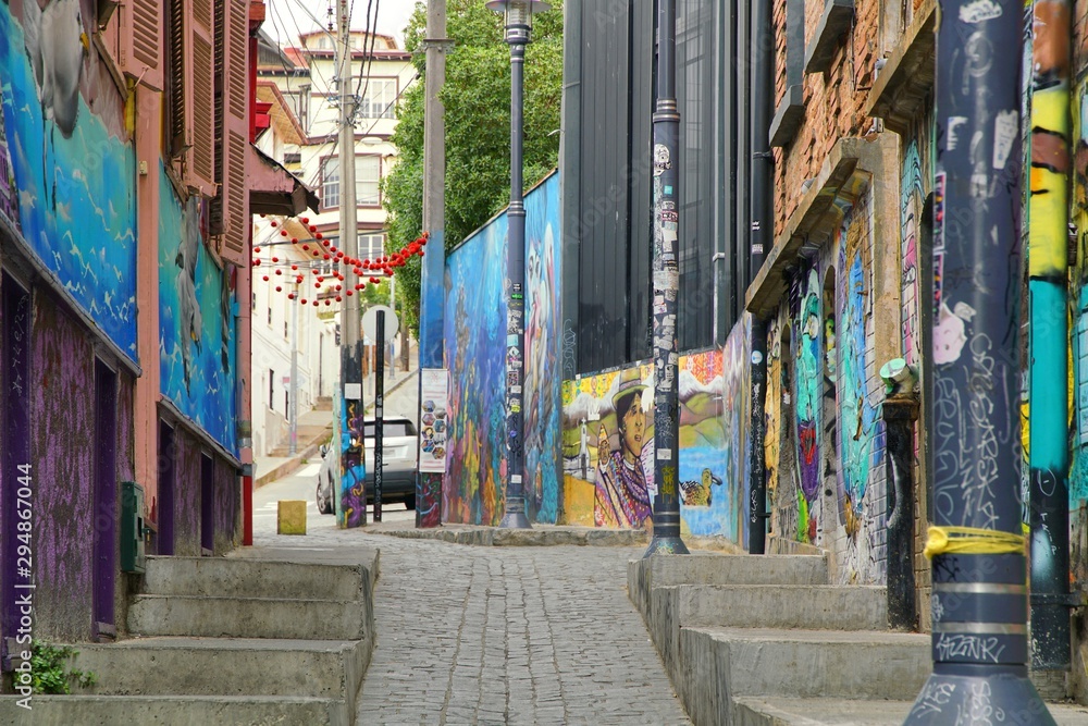 Fototapeta premium Streets of Valparaíso, Chile