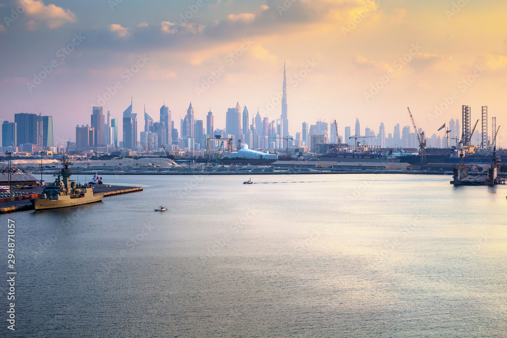 Obraz premium Dubai - The skyline of Downtown.