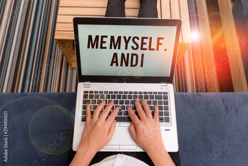Obraz na plátně Writing note showing Me Myself And I