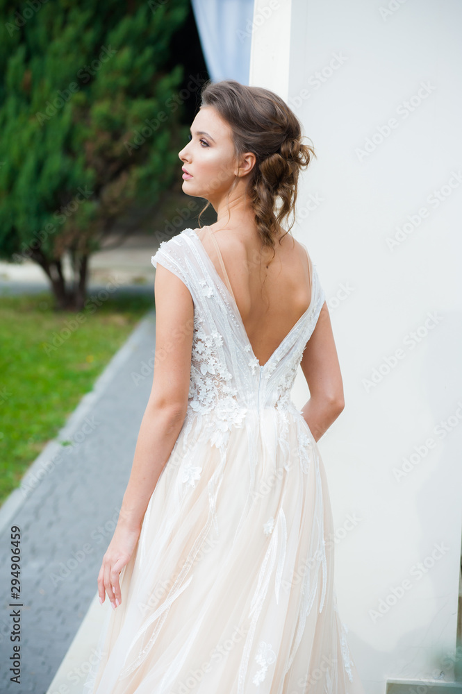 Charming Outdoor Bridal Portrait with wedding bouquet