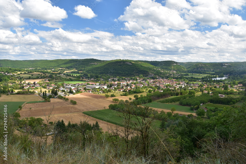 Obraz premium Paysage et ville de Cajarc