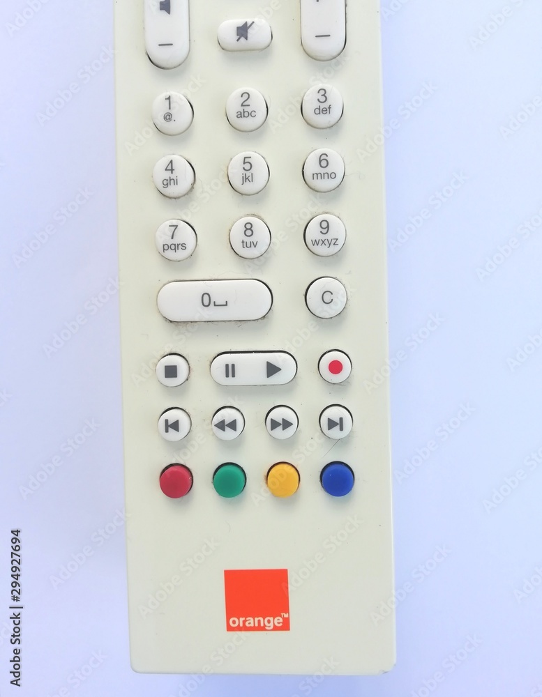 Télécommande blanche du fournisseur Orange, Nantes le 9 octobre 2019 Stock  Photo | Adobe Stock