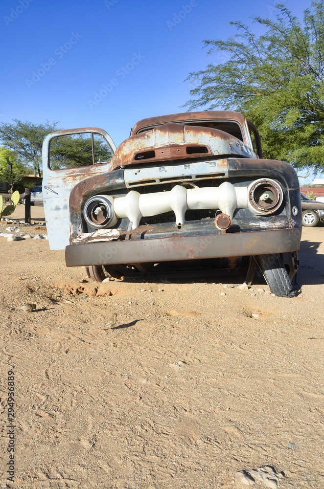 altes auto in solitaire namibia
