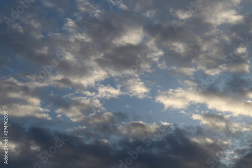 Cielo e nuvole in autunno