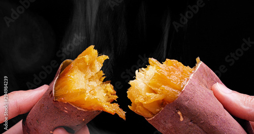 焼き芋　サツマイモ　Sweet potato