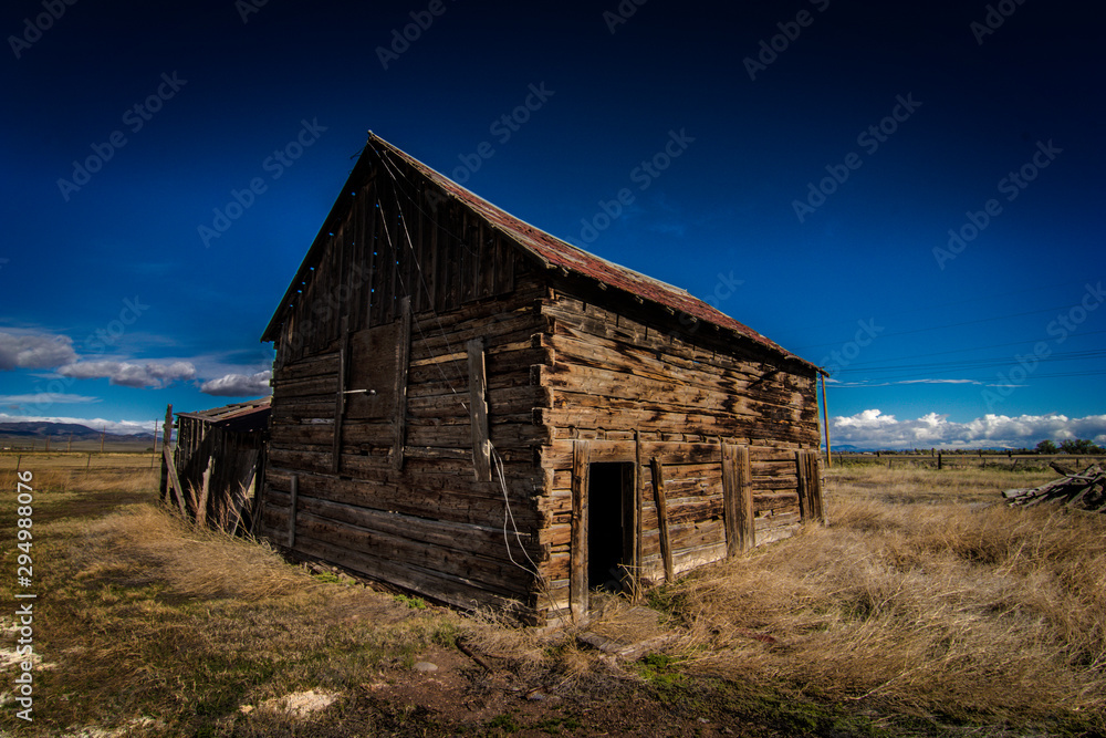 Obraz premium old barn 