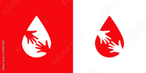 Símbolo donación de sangre. Logotipo con gota de sangre con dos manos espacio negativo en fondo rojo y fondo blanco