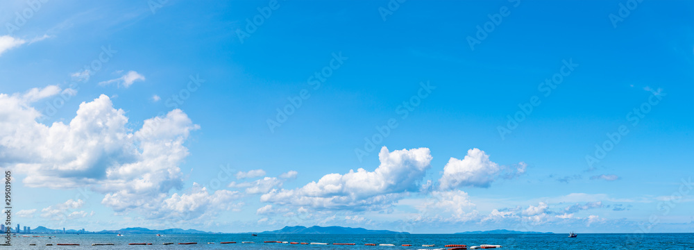 Panorama of sea and sky - obrazy, fototapety, plakaty 
