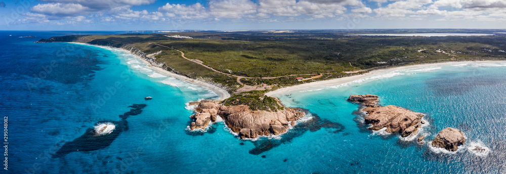 Aerial panoramic view of Twilight Bay and Twilight beach at Esperance in Western Australia - obrazy, fototapety, plakaty 
