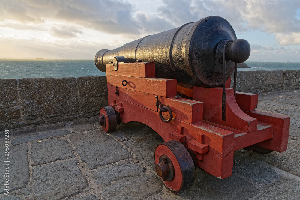 Gun on the ramparts of the walled city of Saint-Malo
