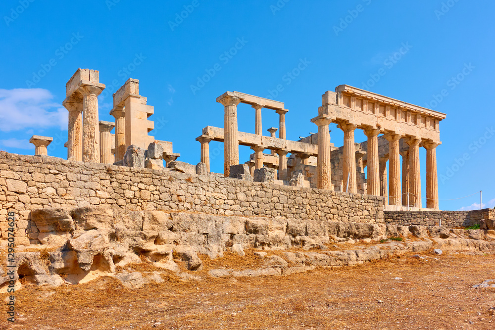 Obraz premium Ancient greek temple of Aphaea