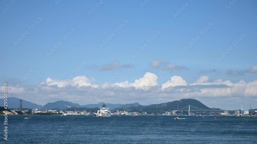 関門海峡と関門橋を行きかう船舶4Kタイムラプス 関門海峡と関門橋を行きかう船舶4Kタイムラプス