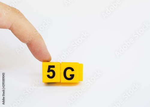 Finger touching 5g snap cube