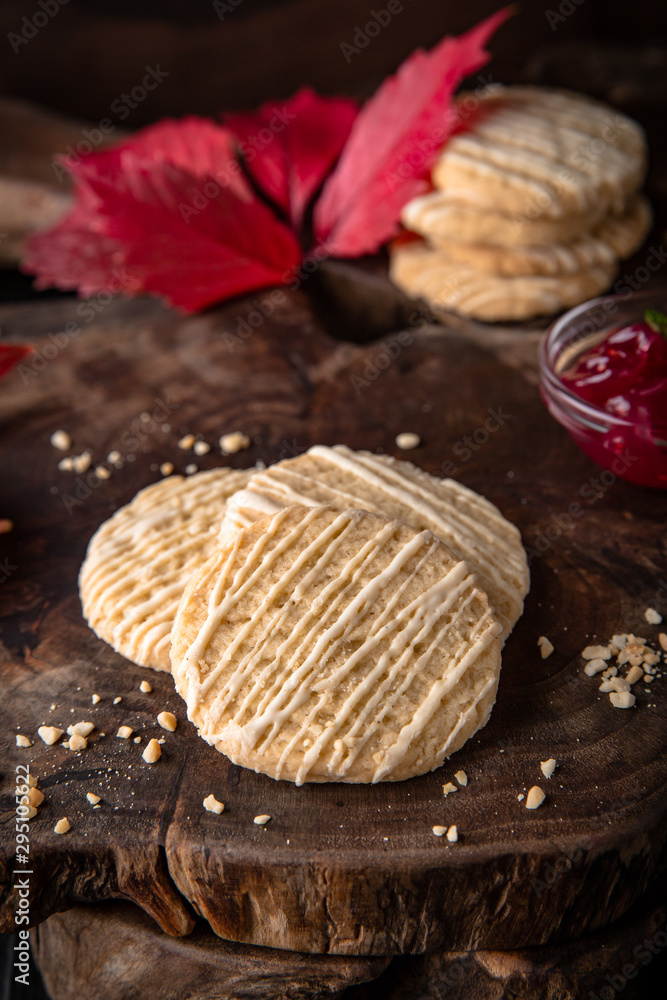 Biscuit with berry or fruit filling. Crispy and crumbly delicious cookies with natural ingredients: flour, nuts, seeds, pieces of chocolate, cocoa, fruit jams. Biscuit with berry or fruit filling. Crispy and crumbly delicious cookies with natural ingredients: flour, nuts, seeds, pieces of chocolate, cocoa, fruit jams.