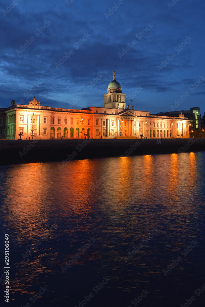 Custom House Dublin Ireland in night