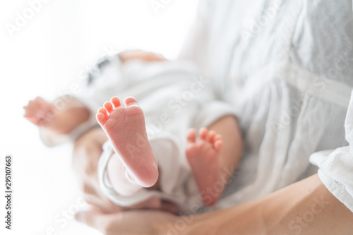 新生児（0歳0ヶ月）の足