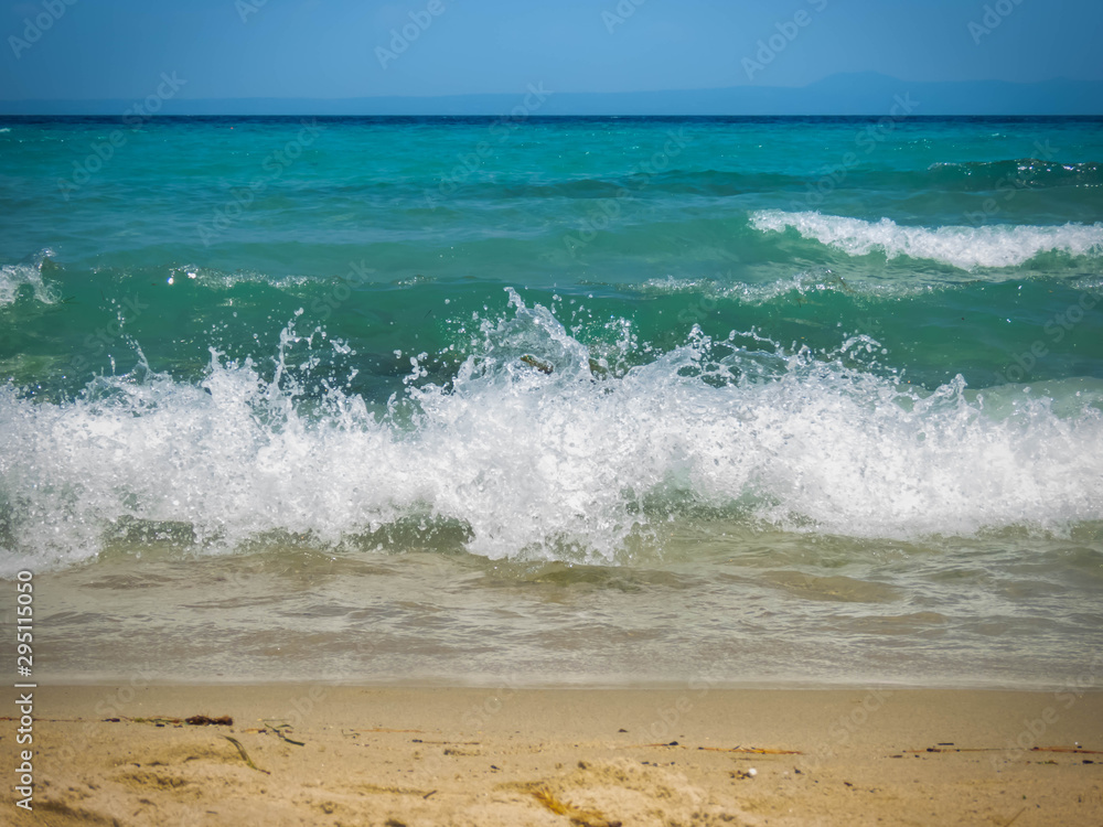 Fototapeta premium waves on the beach