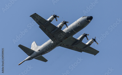 p3 orion military aircraft