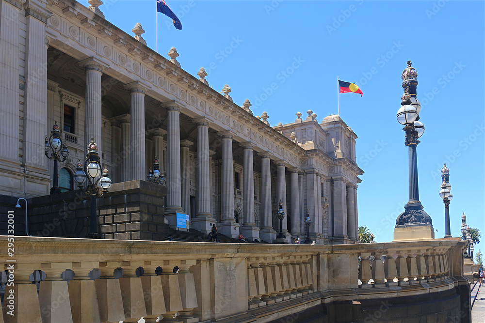 Naklejka premium Parliament House in Melbourne (Victoria, Australia)
