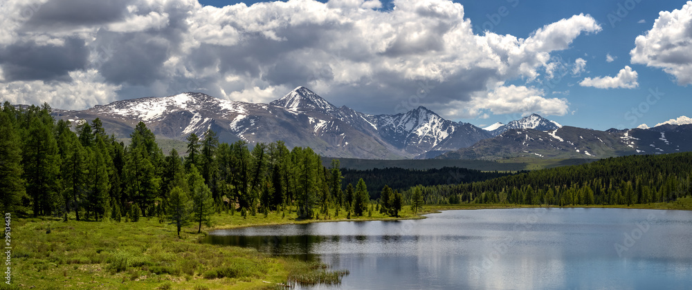 Fototapeta premium Ulagan lake Cicely, Altai, Russia, June