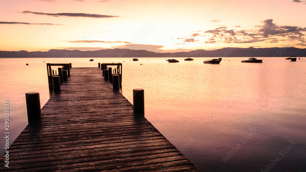 Fototapeta premium Golden Tahoe Morning 2