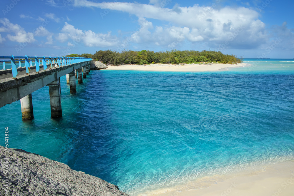 Mouli Bridge between Ouvea and Mouli islands, Loyalty Islands, New Caledonia