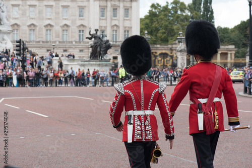 Queen guards, London, United Kingdom photo