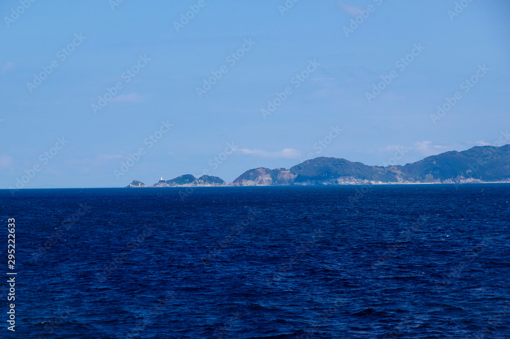 海上から見る四国最西端の佐多岬