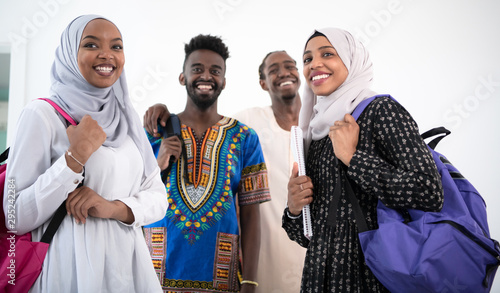 Fotografi group of happy african students