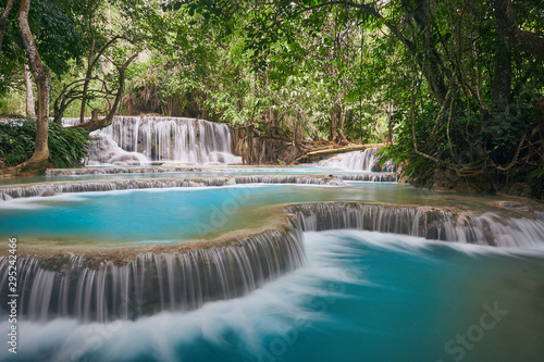 Fototapeta Naklejka Na Ścianę i Meble -  Kuang Si Waterfalls, Laos