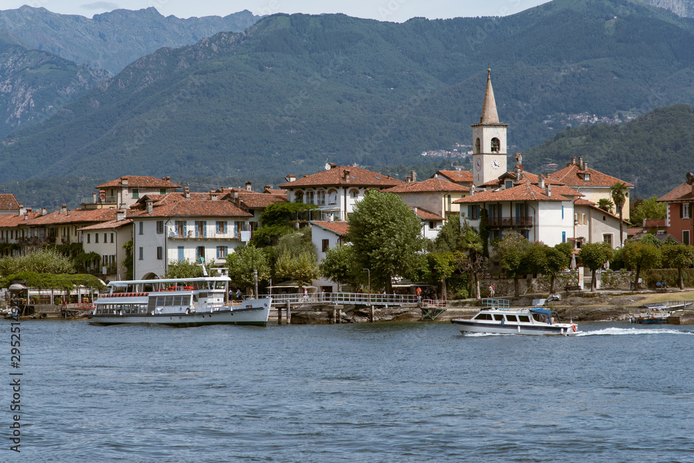 village italien lac majeur